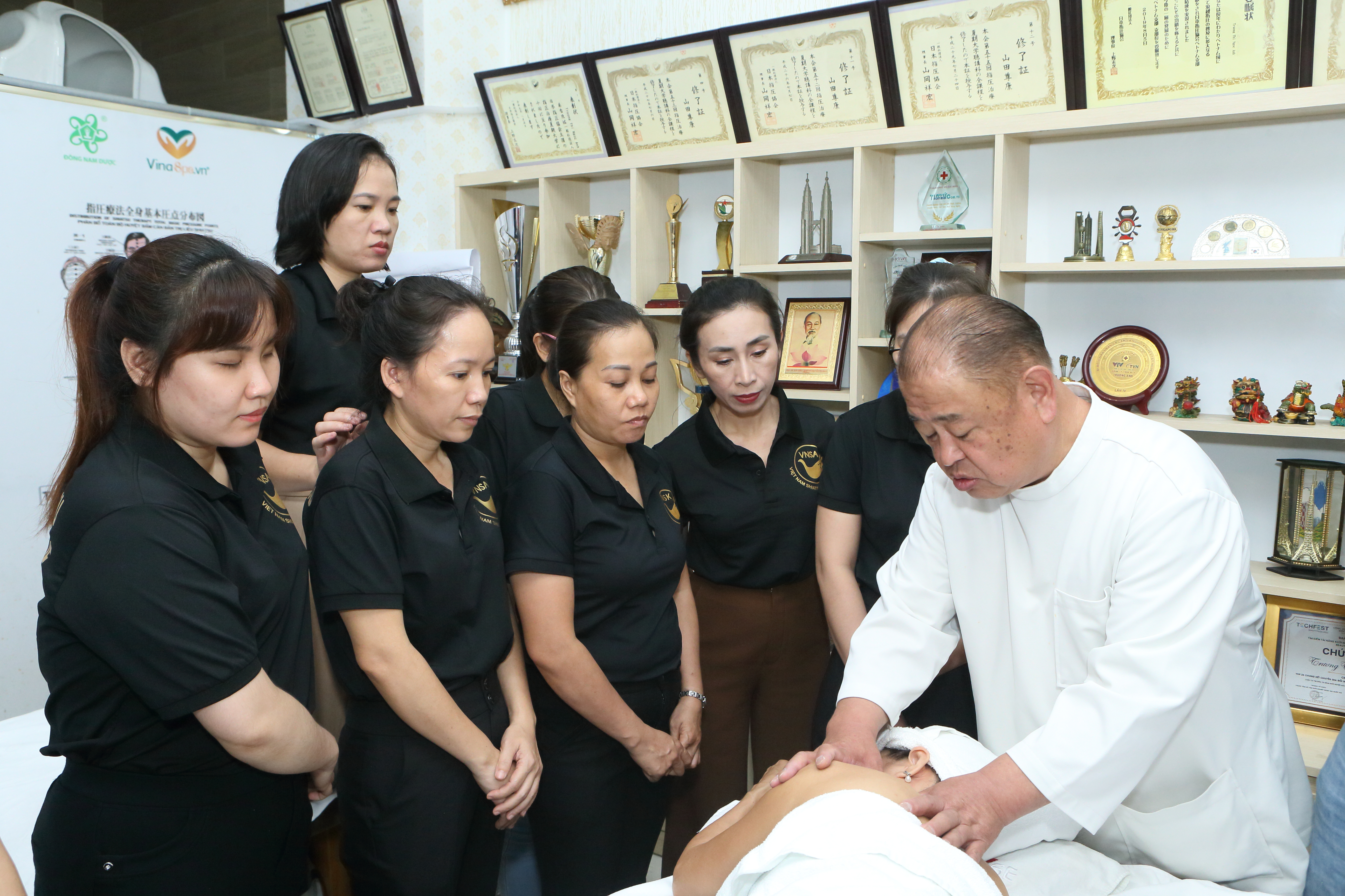 Tìm Kiếm Tài Năng Massage Việt Nam 2025